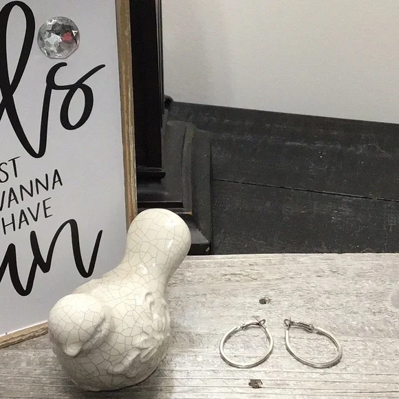 NEW!  Sleek Silver Tone Hoop Earrings! - Picture 2 of 3